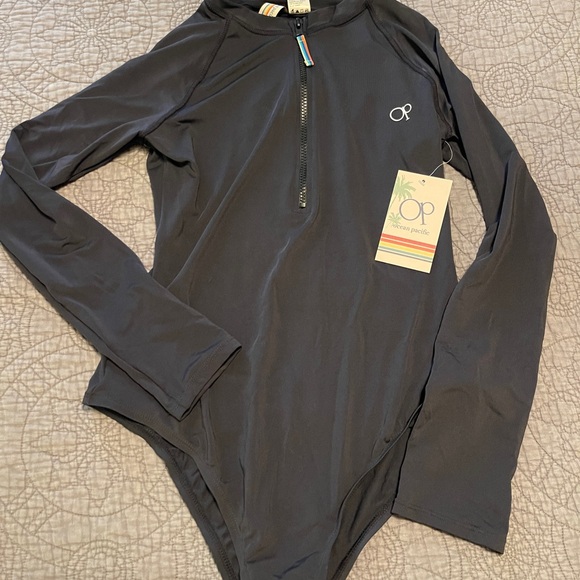 Ocean Pacific one piece long sleeved swimsuit - Picture 2 of 7